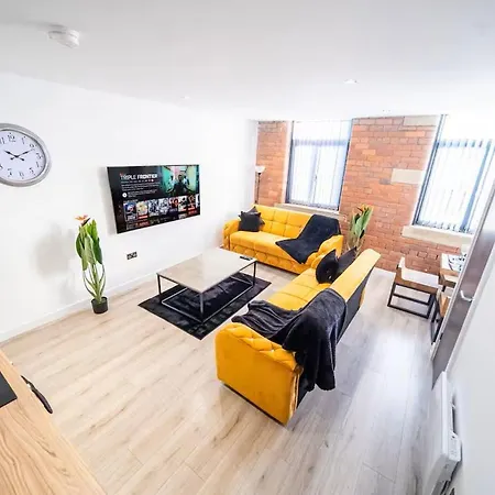 Modern Two-bedroom In Bradford (West Yorkshire)