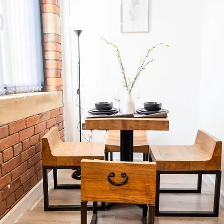 Modern Two-bedroom In