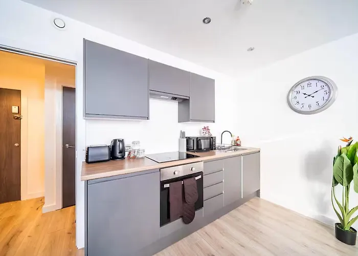 Modern Two-bedroom In * Bradford (West Yorkshire)